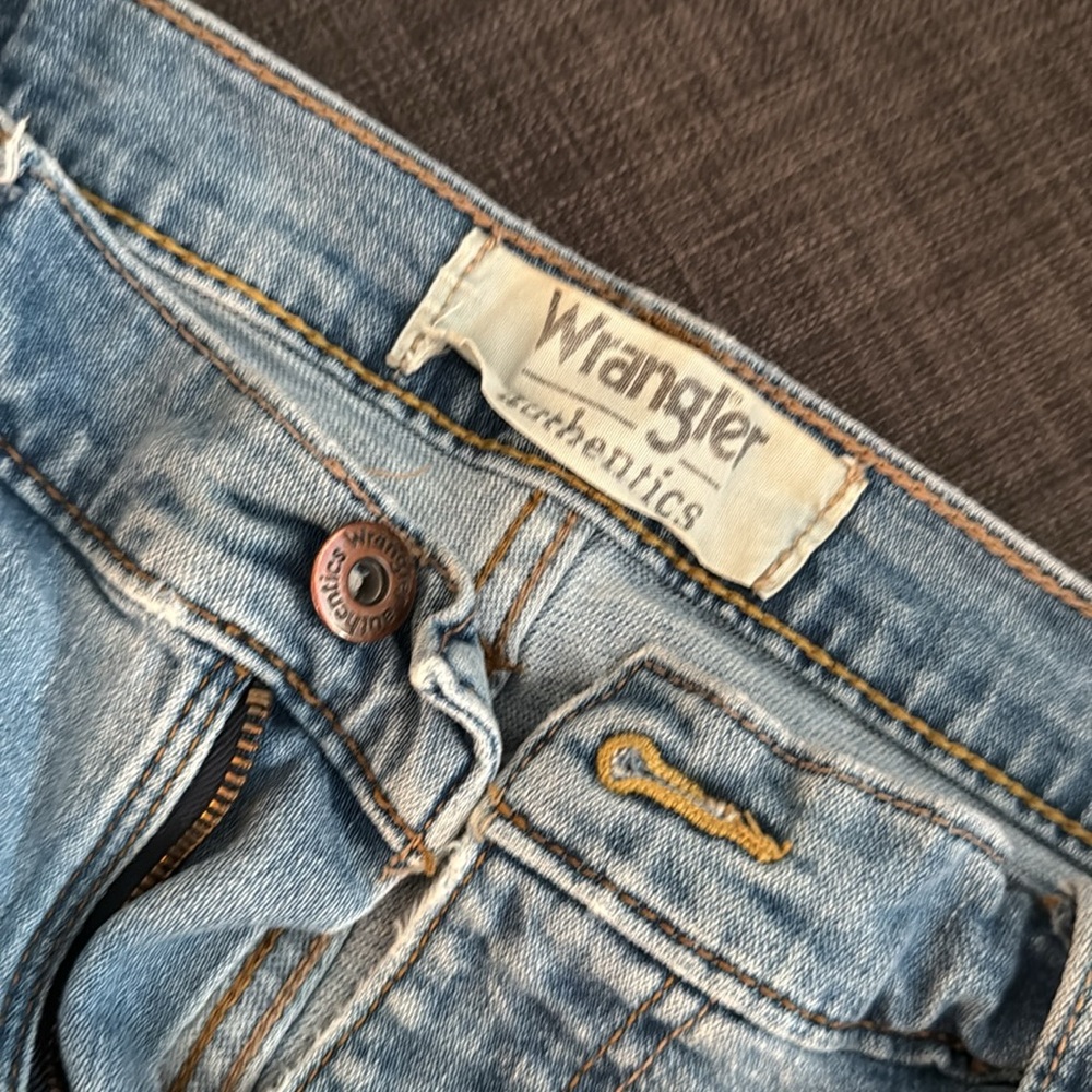 Men’s Wrangler Jean 32x30 - Picture 2 of 6
